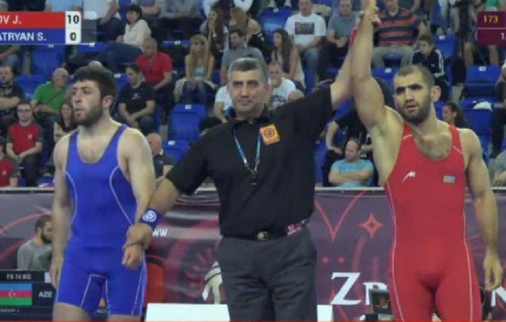 Azerbaijan’s Hasanov smashes Armenian wrestler to get Rio-2016 spot