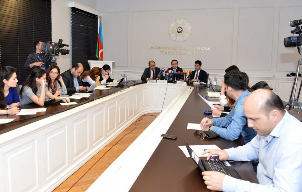 Məktəb direktoru işləmək istəyənlərin 493-ü müsahibə mərhələsinə keçib