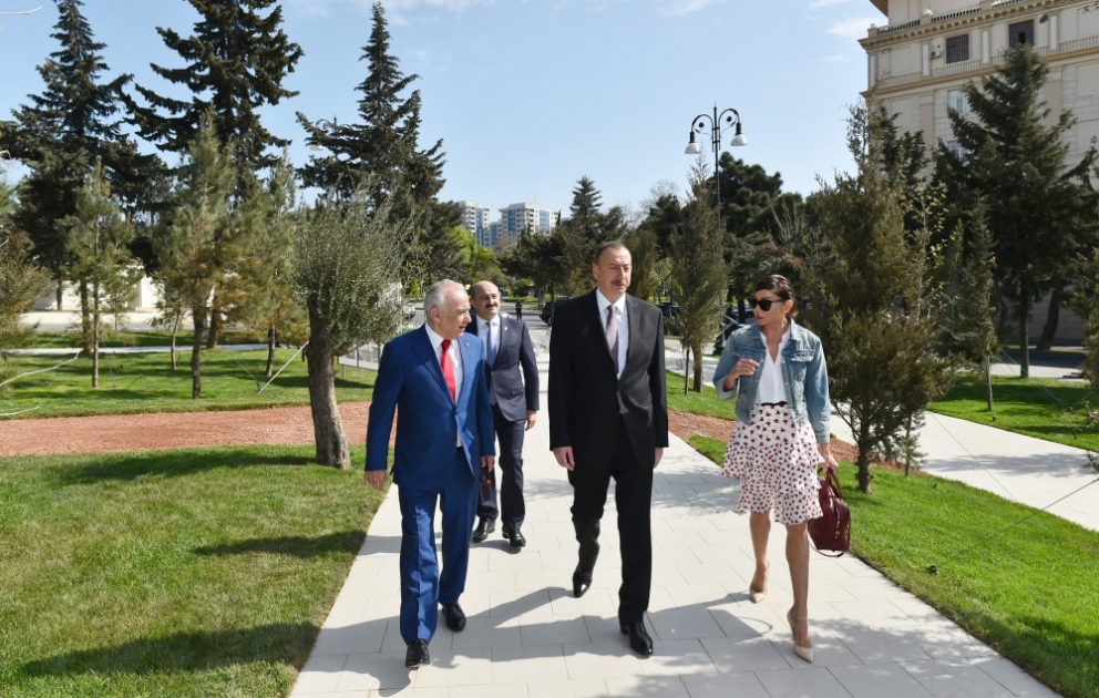Im Nasimi Bezirk von Baku neuer Park zur Nutzung von Stadtbewohnern überlassen