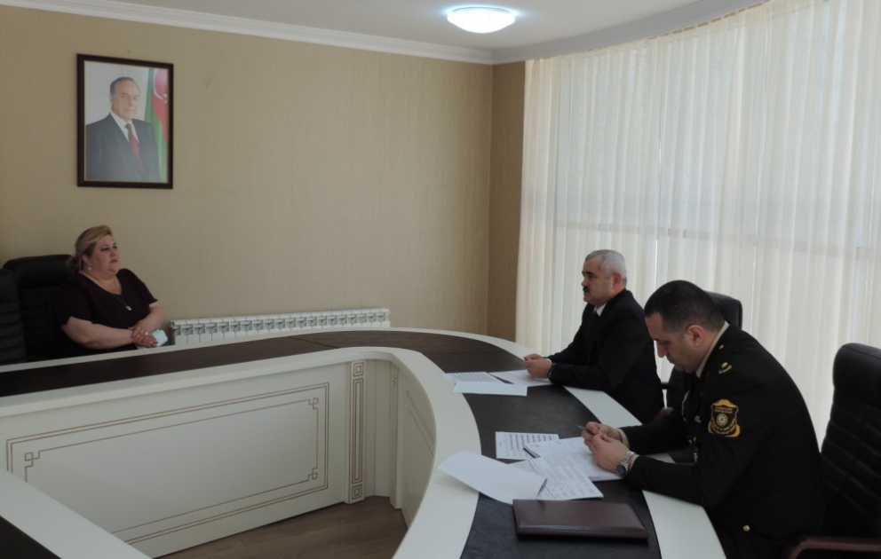 Səfərbərlik və Hərbi Xidmətə Çağırış üzrə Dövlət Xidmətinin rəisi Qusarda vətəndaşları qəbul edib