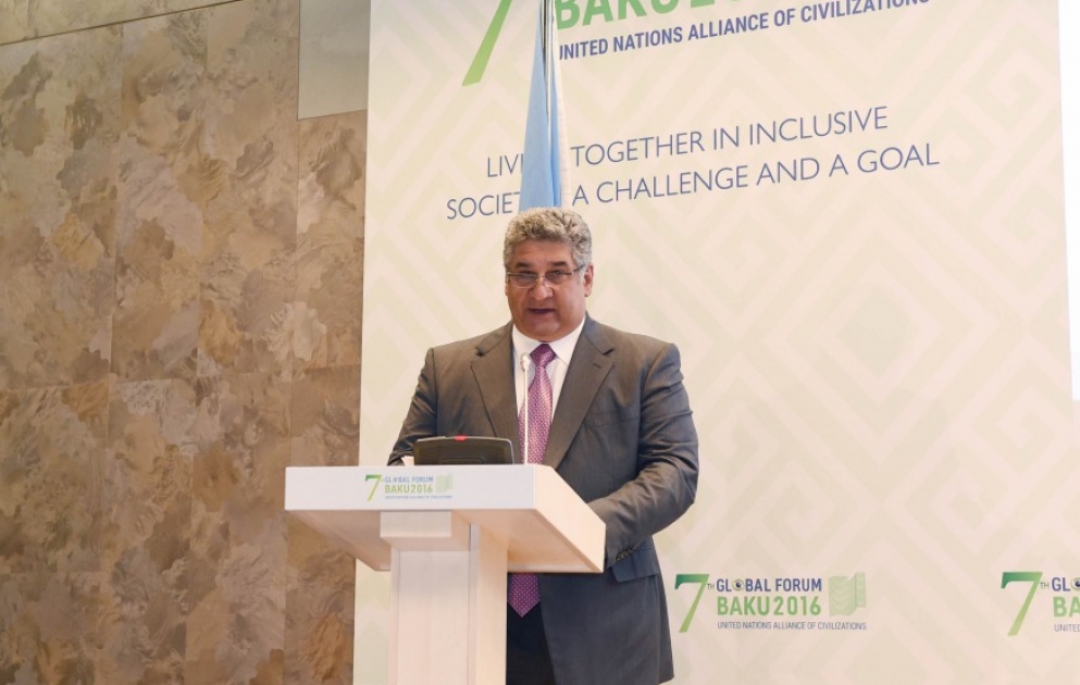 Azad Rəhimov: Gənclərin təşəbbüs və təklifləri dünyada mövcud problemlərin həllinə mühüm töhfə verə bilər
