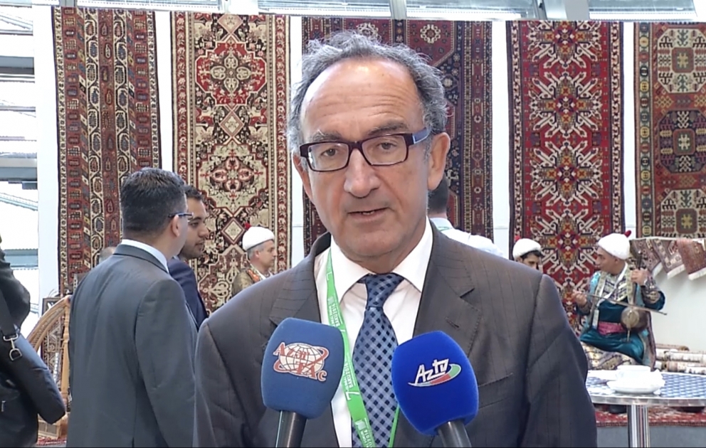 Filipp Keyla: Əsas məsələ qlobal problemlərin həllini debatlar yolu ilə tapmaqdır