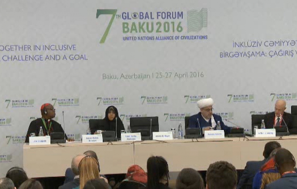 "Dini rəhbərlər və zorakı ekstremizm: qabaqlayıcı tədbirlərlə bağlı çətinliklər" mövzusunda bölmə iclası keçirilib