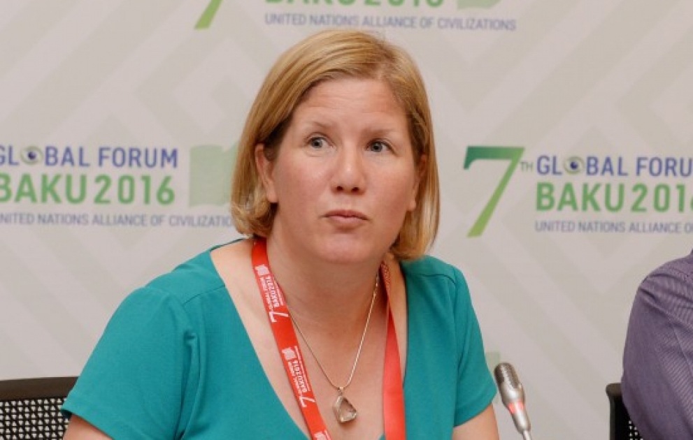 Kiber-ekstremizmә qarşı fәaliyyәt: sosial media, kommunikasiya sistemlәri, videooyunlar