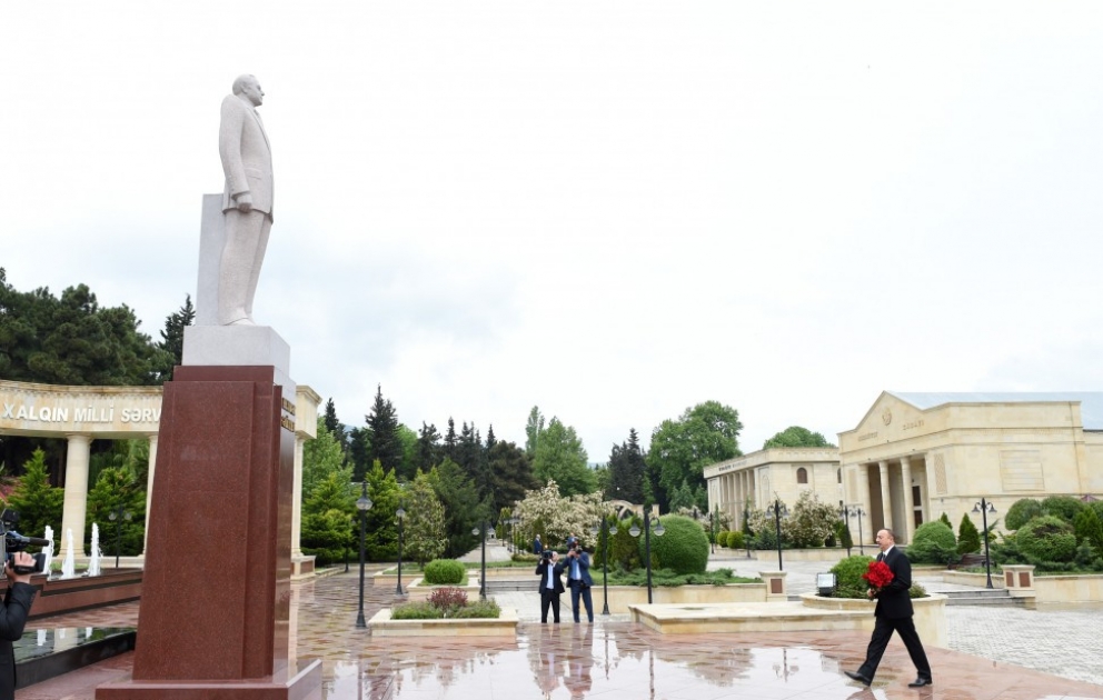 Präsident Ilham Aliyev in Agsu