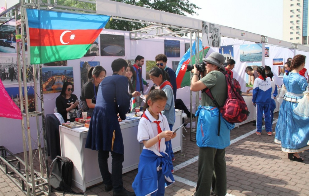 Azərbaycanlı tələbələr Pekində beynəlxalq mədəniyyət festivalında iştirak ediblər