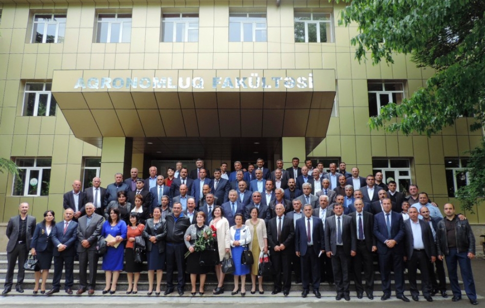 Azərbaycan Dövlət Aqrar Universitetində məzunlarla görüş
