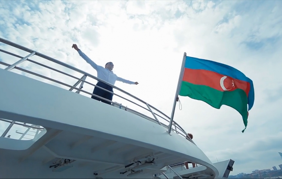 Казахстанцам предлагали бесплатно слетать в Баку