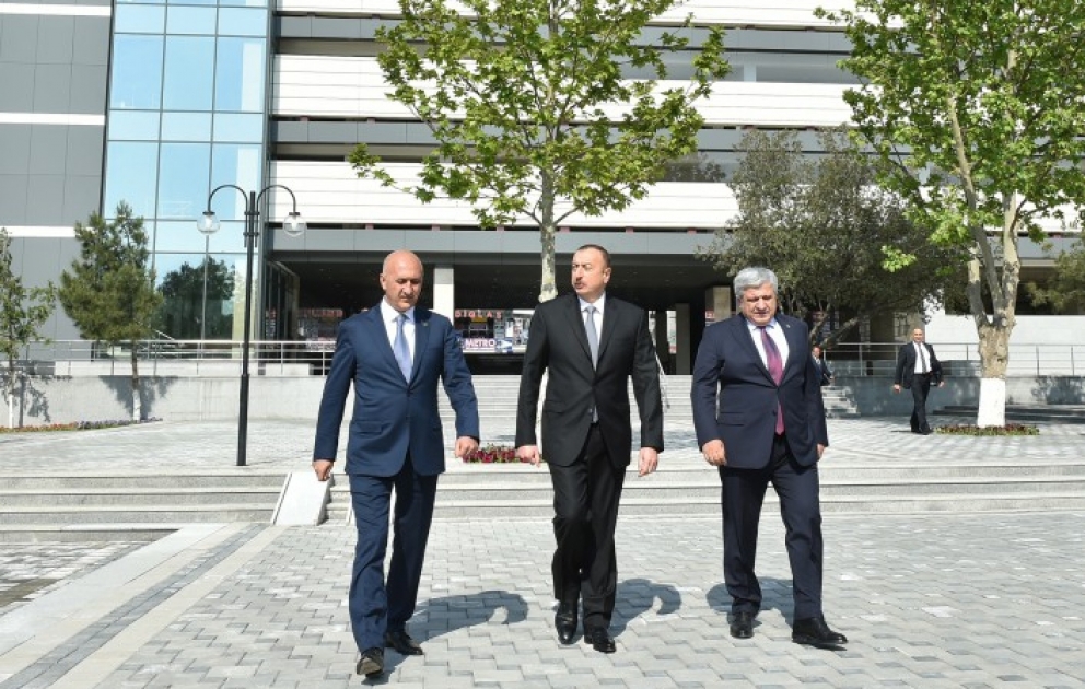 Prezident İlham Əliyev Heydər bağında yaradılan şəraitlə tanış olub