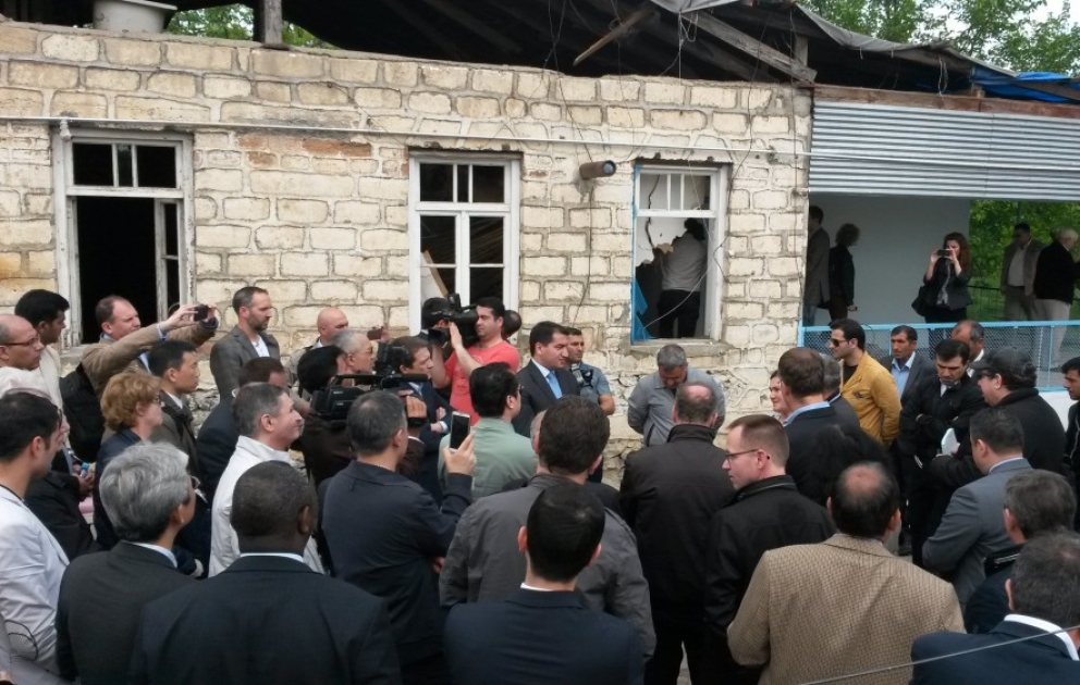 Xarici diplomatlar Tərtər və Ağdamda ermənilər tərəfindən atəşə tutulan kəndlərdə olublar