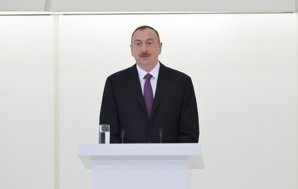 Offizieller Empfang zum 93. Jahrestag von Nationalleader Heydar Aliyev und 71. Jahrestag des Sieges über den Faschismus