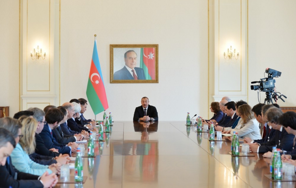 President Ilham Aliyev received delegation of Movement of the Enterprises of France