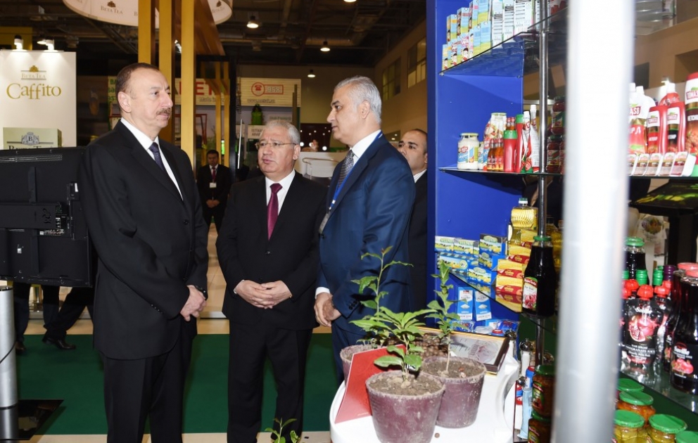 Azərbaycan Prezidenti İlham Əliyev Bakıda keçirilən XXII Beynəlxalq qida sənayesi və X Beynəlxalq kənd təsərrüfatı sərgiləri ilə tanış olub