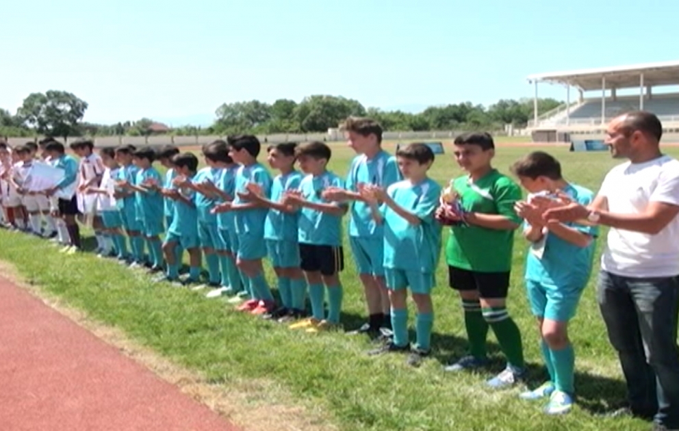 Sumqayıtlı yeniyetmələr futbol üzrə respublika birincisi oldu