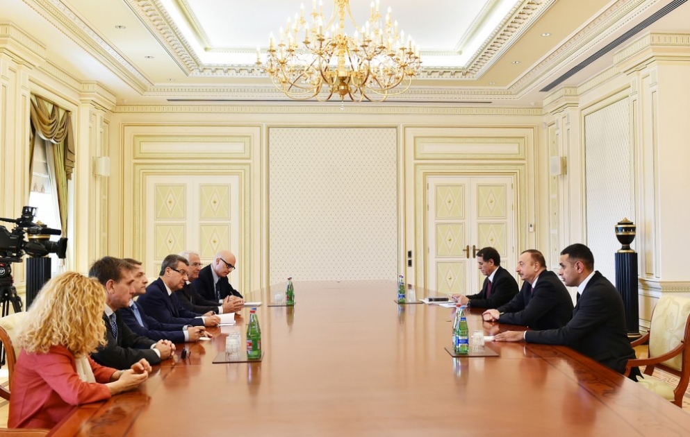 President Ilham Aliyev received delegation led by Chairman of European Policies Committee of Italian Senate