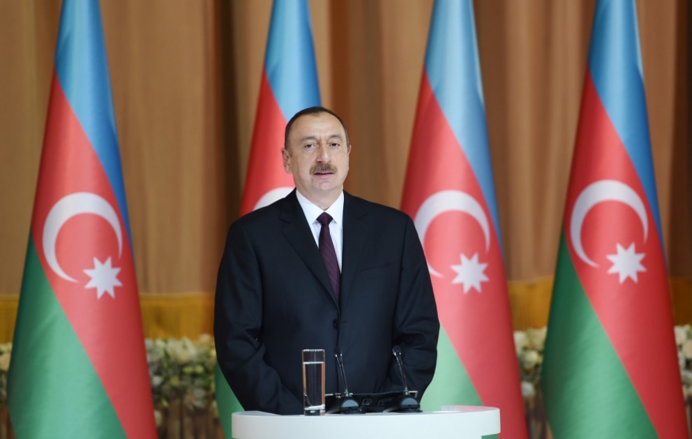 Azərbaycan Prezidenti İlham Əliyev Respublika Günü münasibətilə rəsmi qəbulda iştirak edib