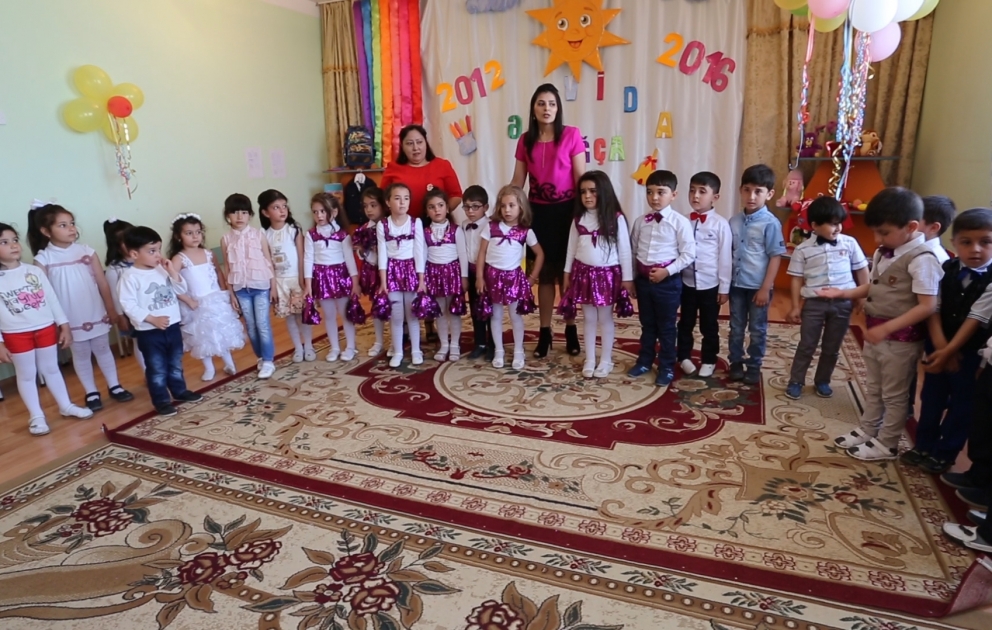 Uşaqlar bağçaya “əlvida” dedi