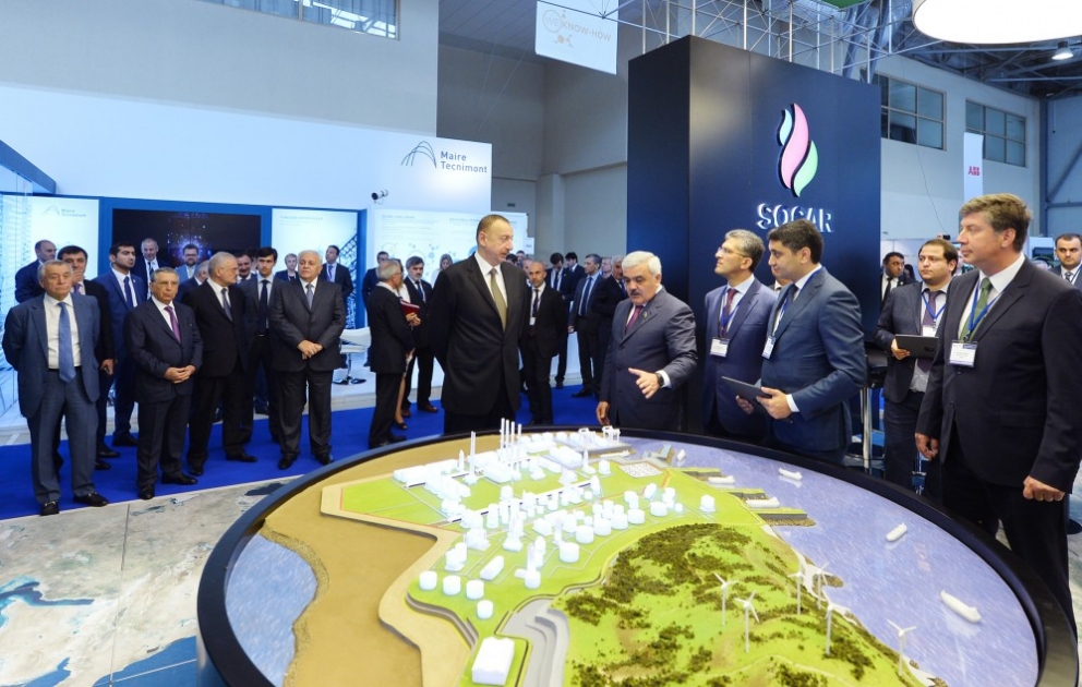 Präsident Ilham Aliyev nimmt an der Eröffnungsfeier der XXIII. Fachmesse “Caspian Oil & Gas“ teil