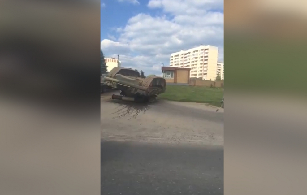 Rusiya: Şəhərdə tank çevrilib