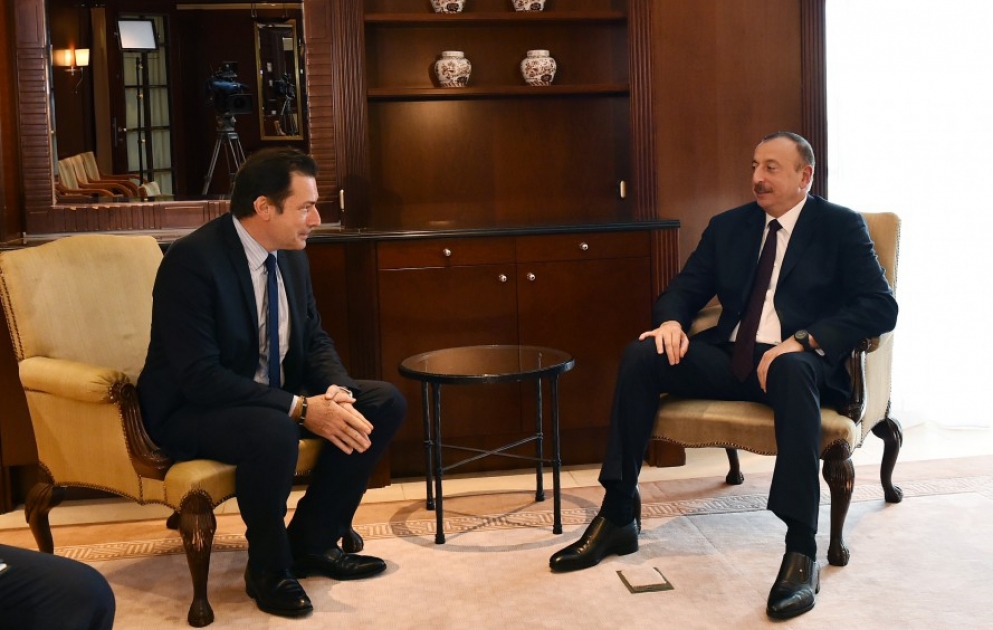 President Ilham Aliyev met with Vice President of Airbus Group