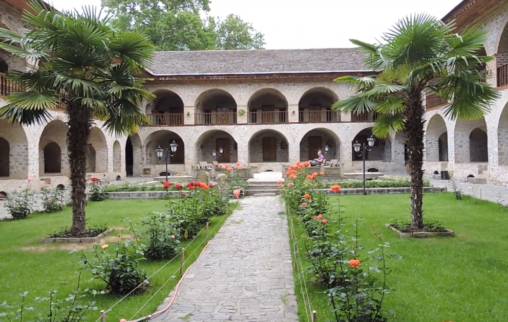 Şəki turizm mövsümünə ciddi hazırlaşır
