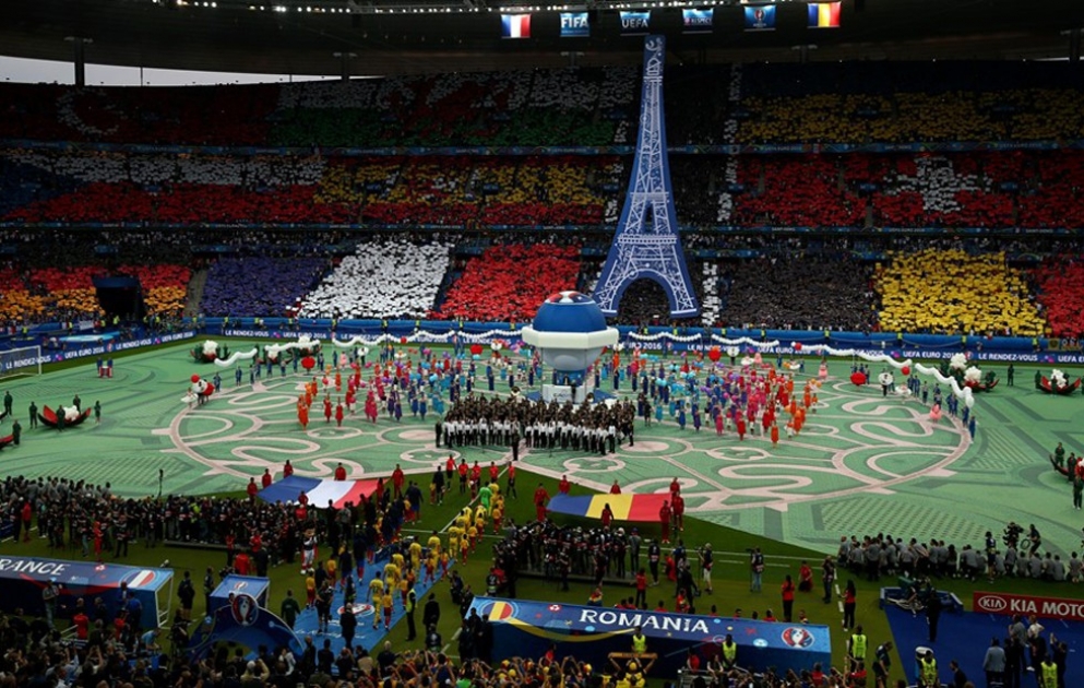 La cérémonie d'ouverture de la XVe édition du Championnat d’Europe de football à Paris