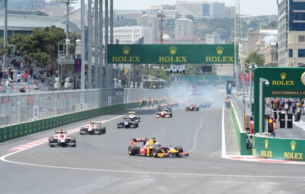 Bakı Formula-1-in iki günü -   FOTOLARDA