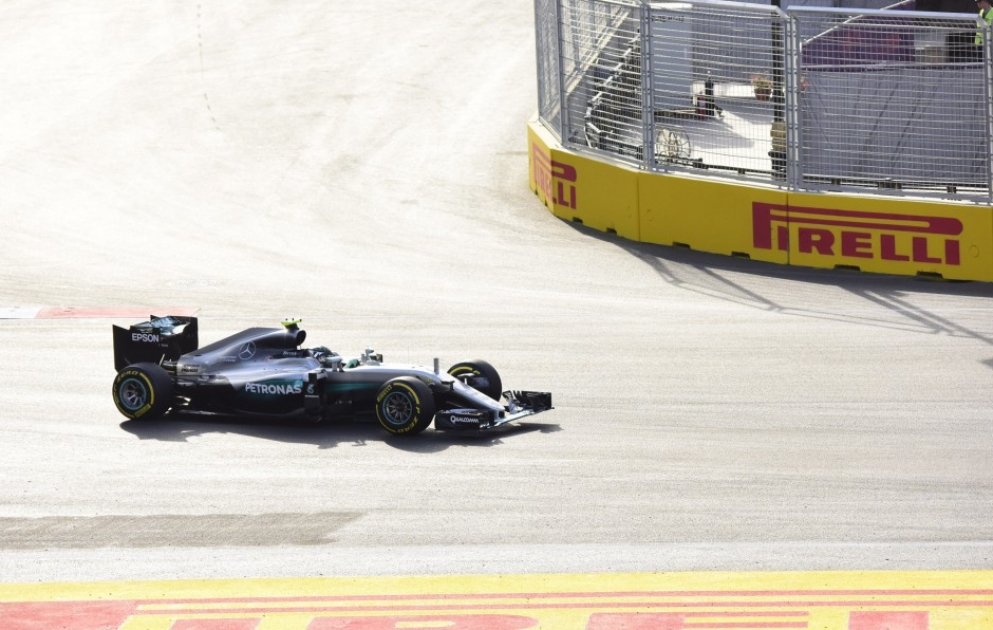 Formula-1 Avropa Qran-prisi “Mercedes”in pilotu Niko Rosberqin qələbəsi ilə başa çatıb