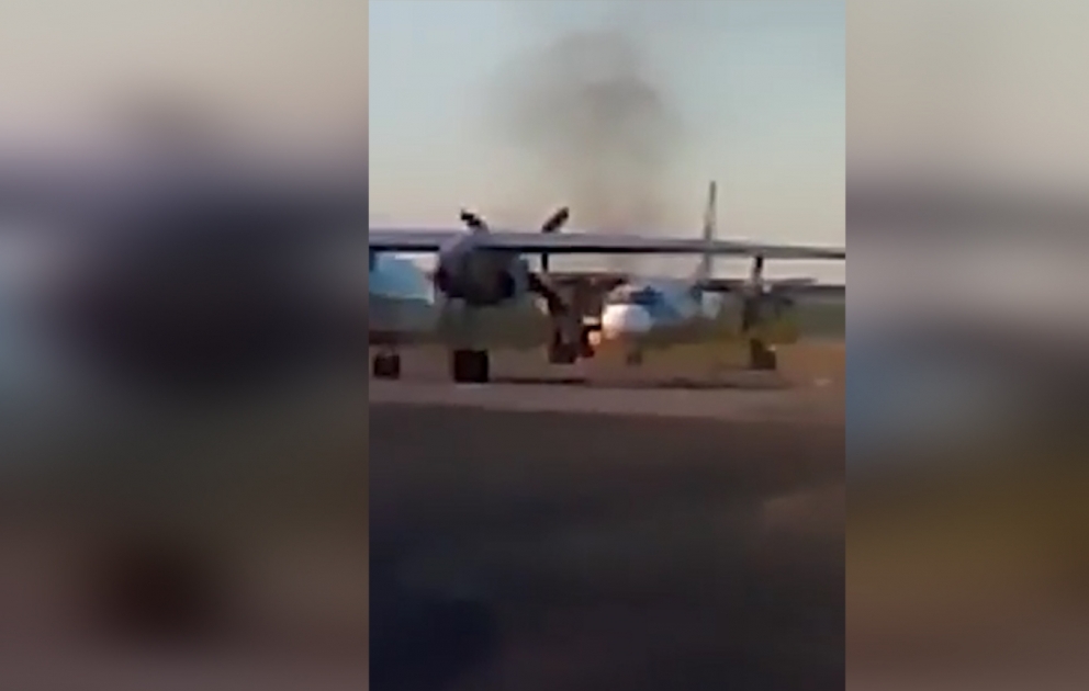 В самолете с пассажирами в Якутии вспыхнул пожар