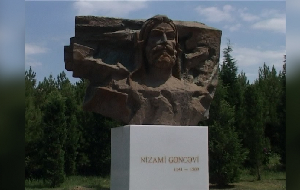 Muzeylərimiz: Gəncədəki Nizami Gəncəvi Muzeyindən REPORTAJ
