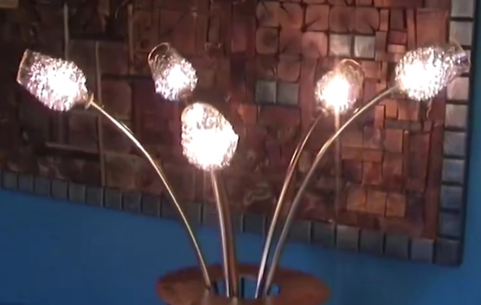 Evdə hazır materiallardan lampa belə düzəldilir