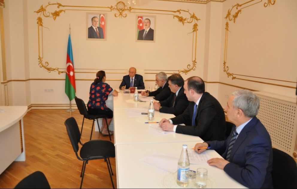 Fövqəladə hallar naziri Ucarda vətəndaşları qəbul edib
