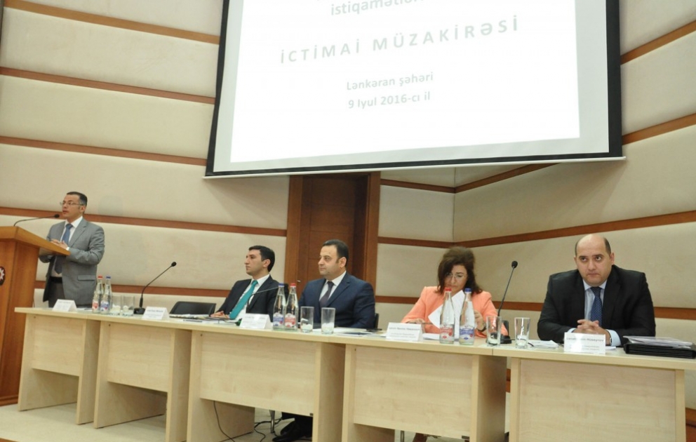 Milli iqtisadiyyatın strateji yol xəritəsi Lənkəranda müzakirə olundu