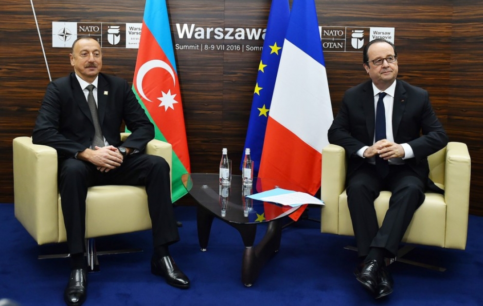 Azərbaycan Prezidenti İlham Əliyev Fransa Prezidenti Fransua Olland ilə görüşüb