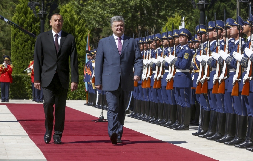 Ukrayna Prezidenti Petro Poroşenkonun rəsmi qarşılanma mərasimi olub