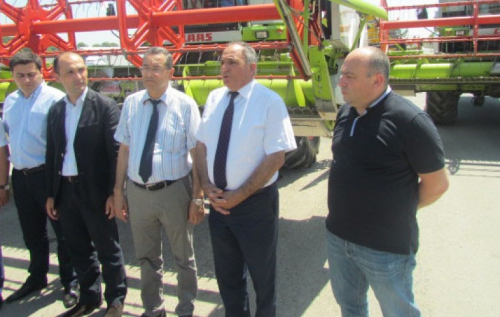 Qazax rayonundan “Klas” və “Holland” tipli kombaynlar Gürcüstana yola salınıb
