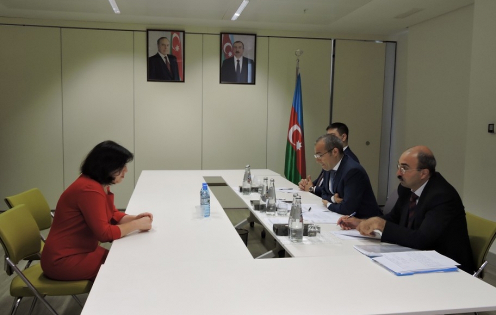Təhsil naziri Qaxda vətəndaşlarla görüşüb