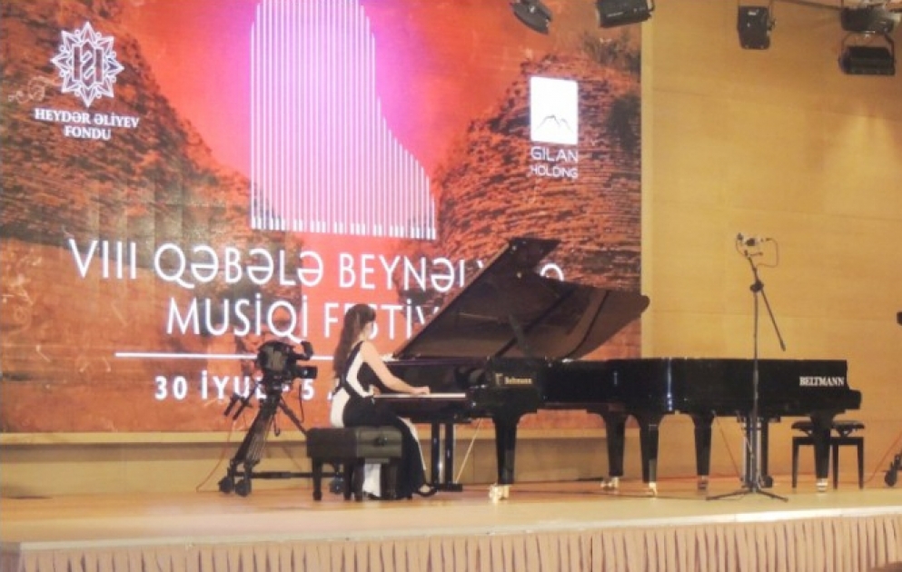 Qəbələdə fortepiano musiqisi axşamı