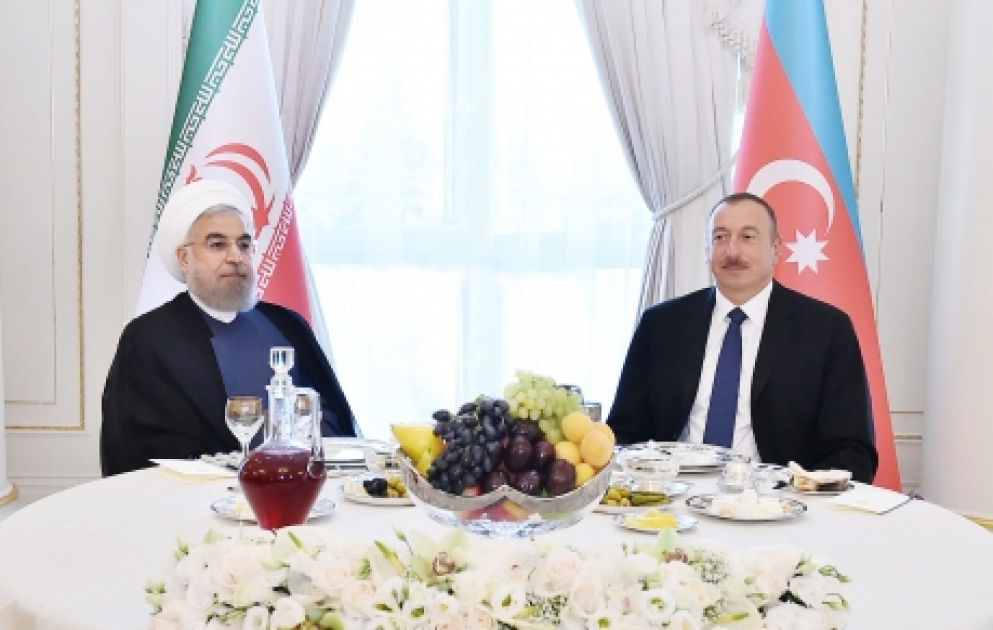 Ali qonağın şərəfinə