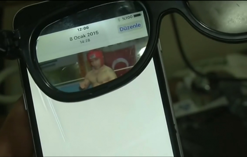 Sahibindən başqa kənar şəxslərə əlçatmaz olan smartfon ekranı