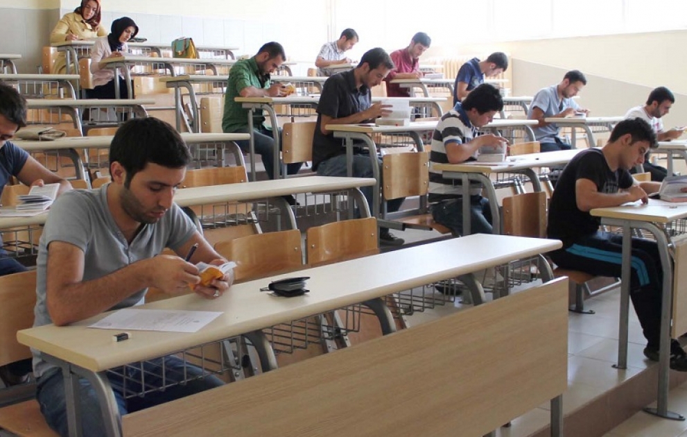 Universitetlərin boş qalan yerlərinə və kolleclərə qəbulun nəticələri açıqlanıb
