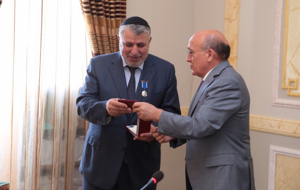 Dağ Yəhudiləri dini icmasının rəhbərinə “Şöhrət” ordeni təqdim edilib