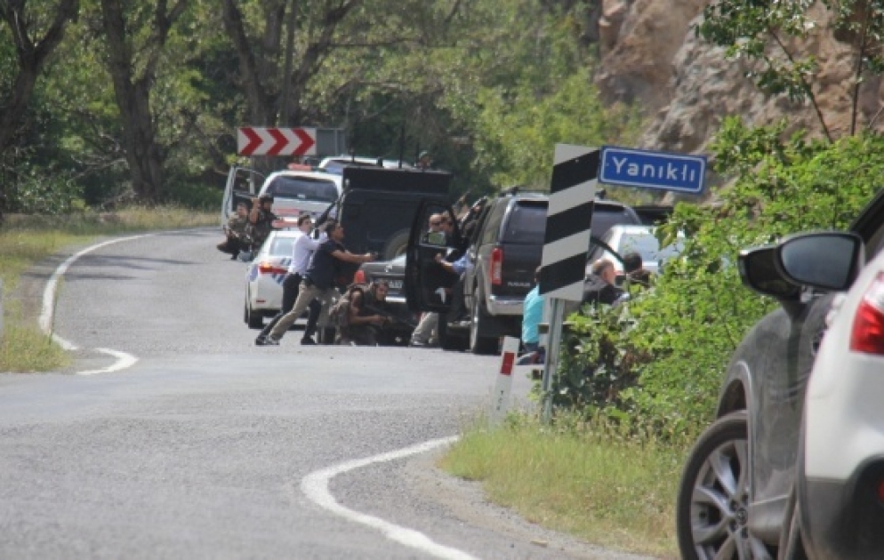 CHP sədri Kamal Kılıcdaroğlunun avtomobili atəşə tutulub   YENİLƏNİB