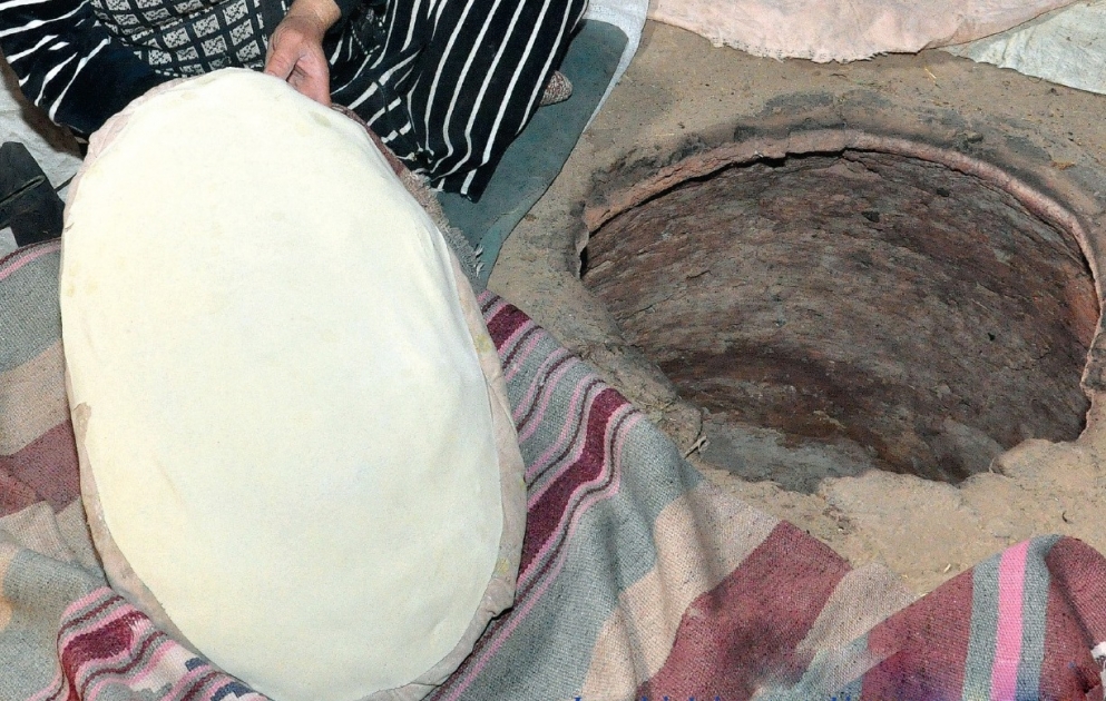 Von der Farm auf den Tisch-Brot im Tandur