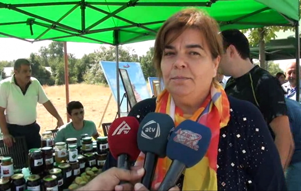 Ucarlı iştirakçı: I Beynəlxalq Mürəbbə Festivalında qalib Ucar rayonu olmuşdu