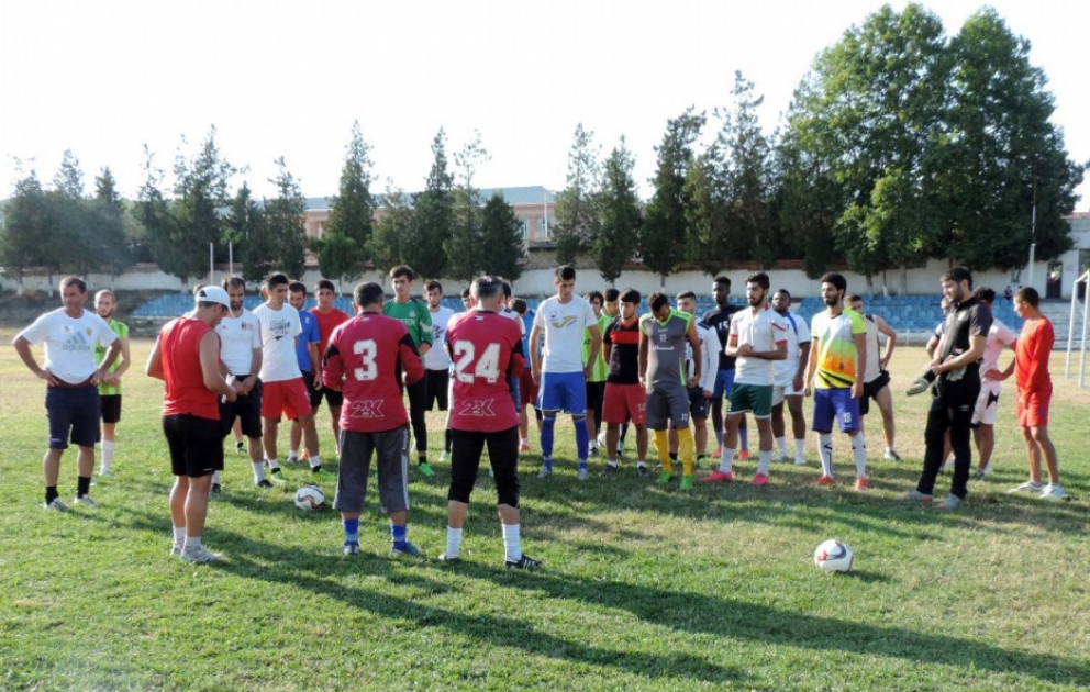 “Şahdağ” futbol klubu yeni mövsümə hazırlaşır