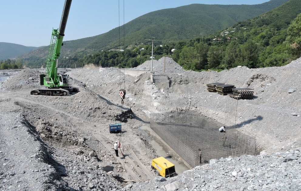 Kiş çayı üzərində yeni körpünün tikintisinə başlanılıb