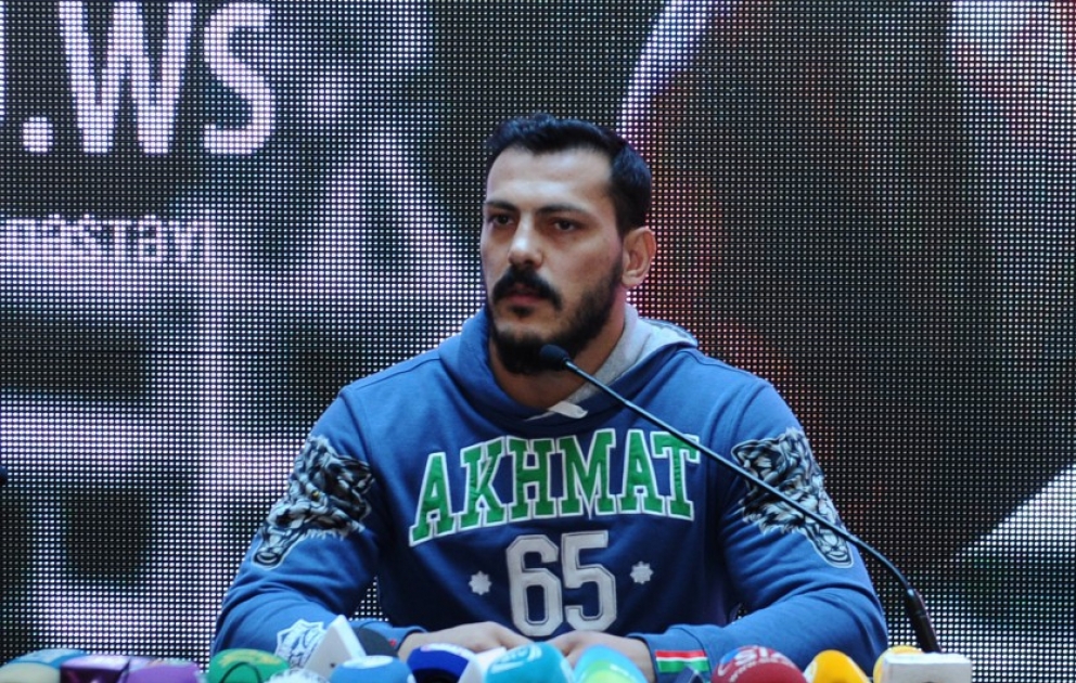 Azərbaycanlı dünya çempionu Zabit Səmədov azarkeşləri ilə görüşüb
