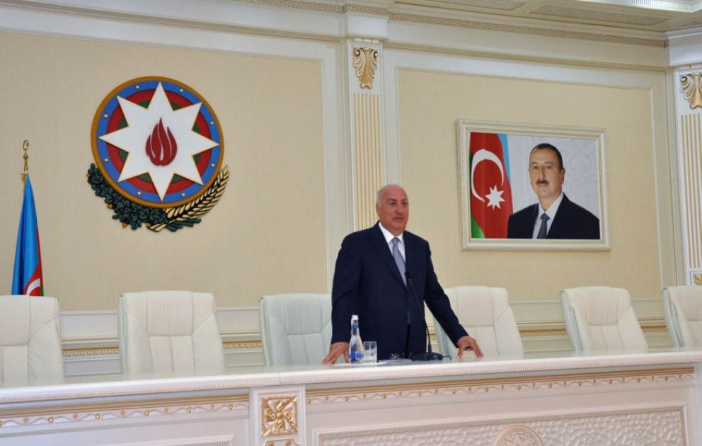 Sumqayıtda yüksək bal toplayan məzunlarla görüş keçirilib