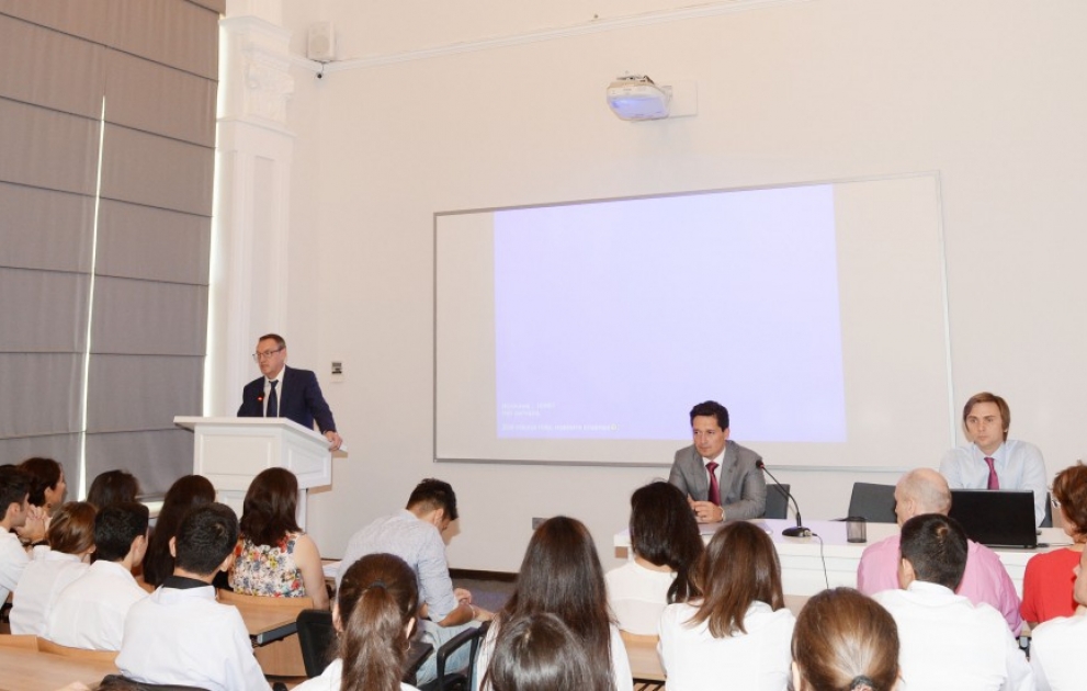 İ.M.Seçenov adına Birinci Moskva Dövlət Tibb Universitetinin Bakı filialında Bilik günü qeyd edilib